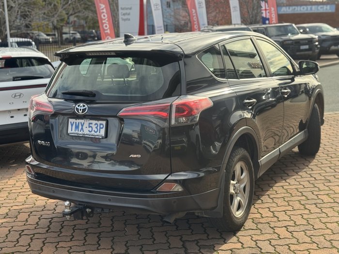 2016 Toyota RAV4 GX (4x4)