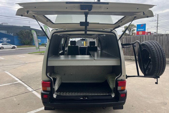 1999 Volkswagen Transporter T4 White