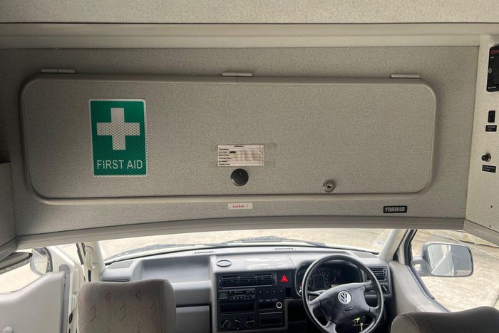 1999 Volkswagen Transporter T4 White