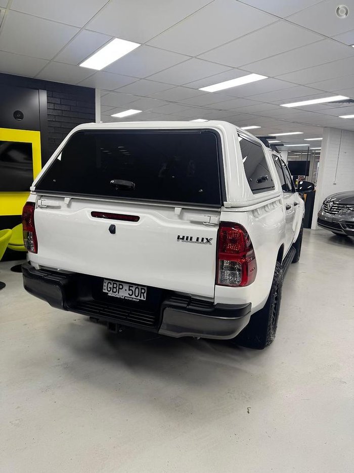 2020 Toyota Hilux SR