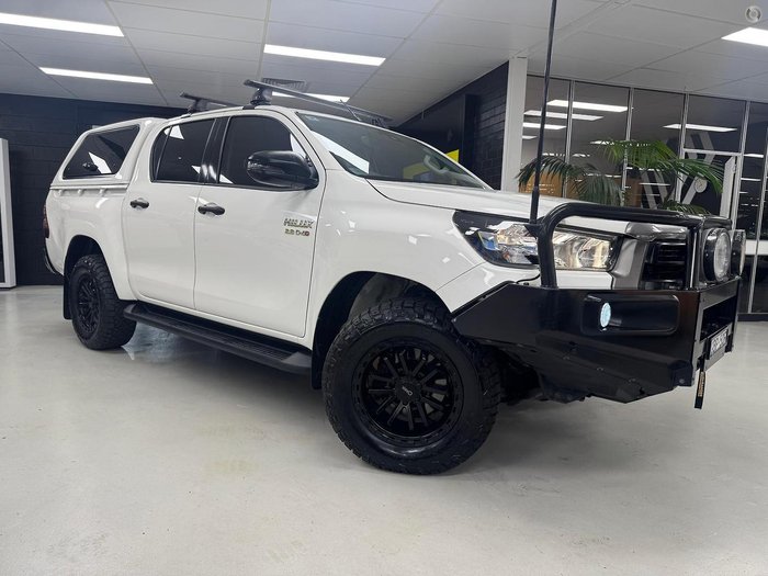 2020 Toyota Hilux SR