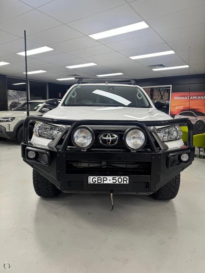 2020 Toyota Hilux SR