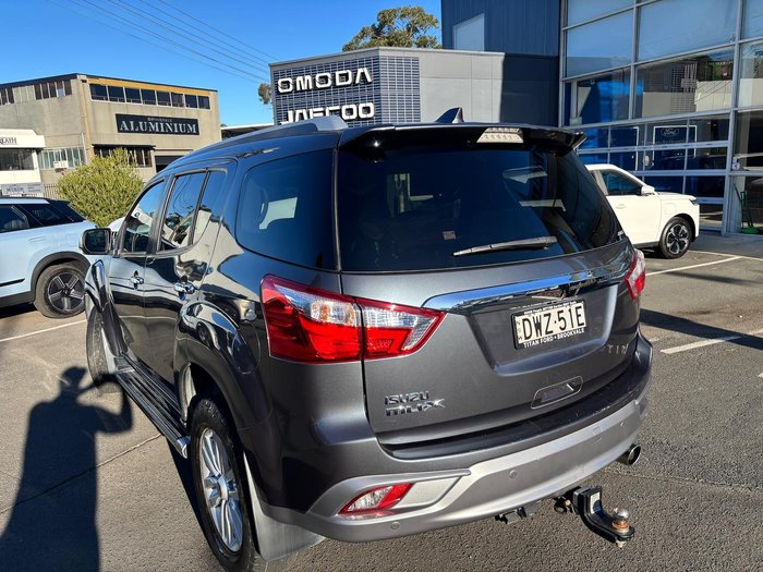 2018 Isuzu MU-X LS-T