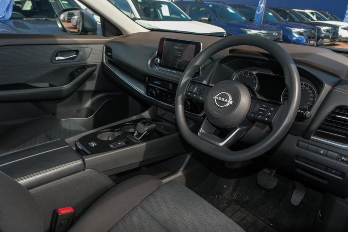 2024 Nissan X-TRAIL ST