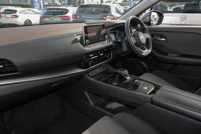 2024 Nissan X-TRAIL ST