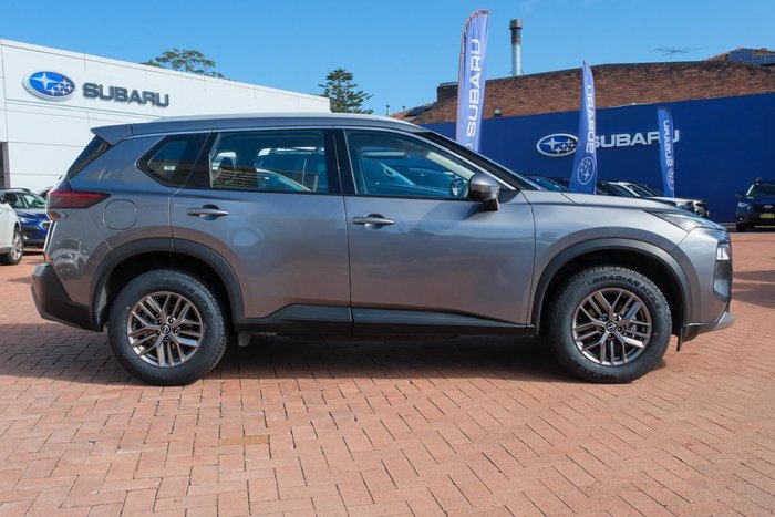 2024 Nissan X-TRAIL ST