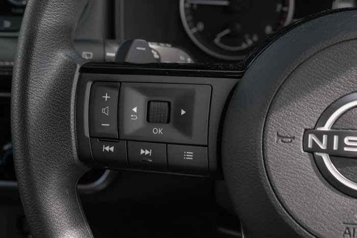 2024 Nissan X-TRAIL ST