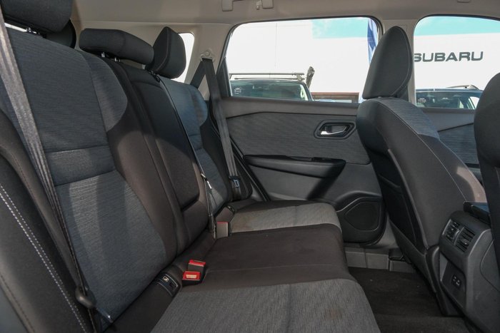 2024 Nissan X-TRAIL ST