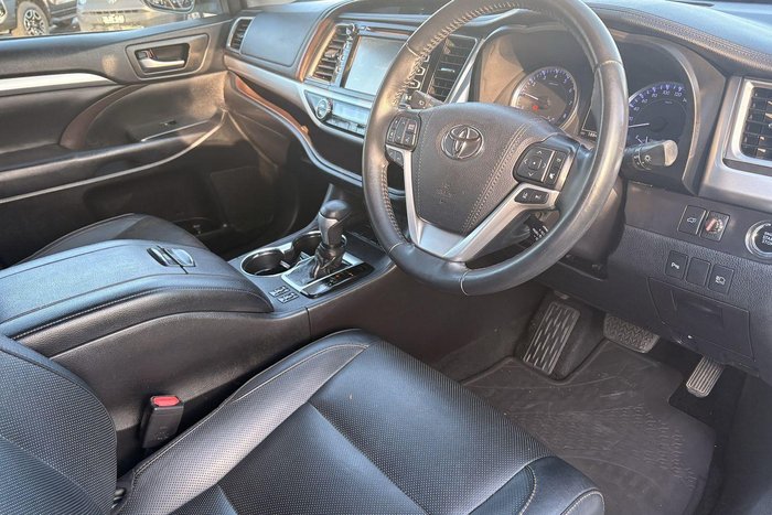 2019 Toyota Kluger Black Edition
