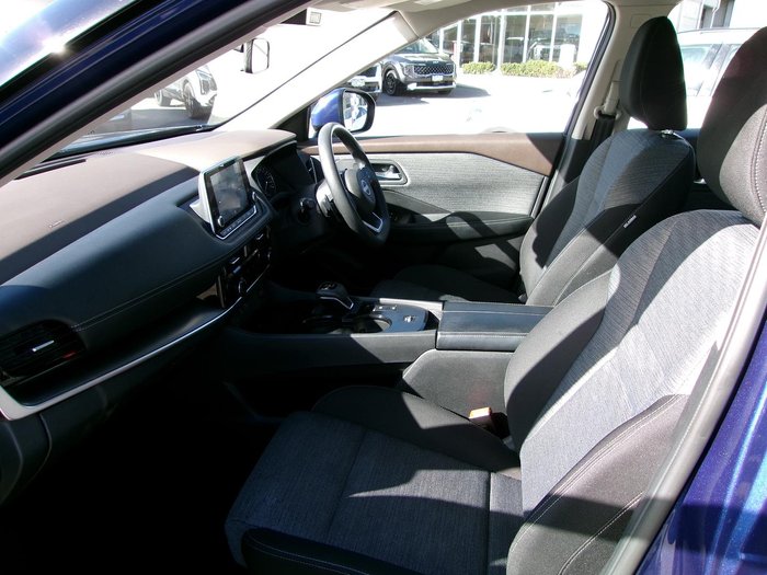 2024 Nissan X-TRAIL ST