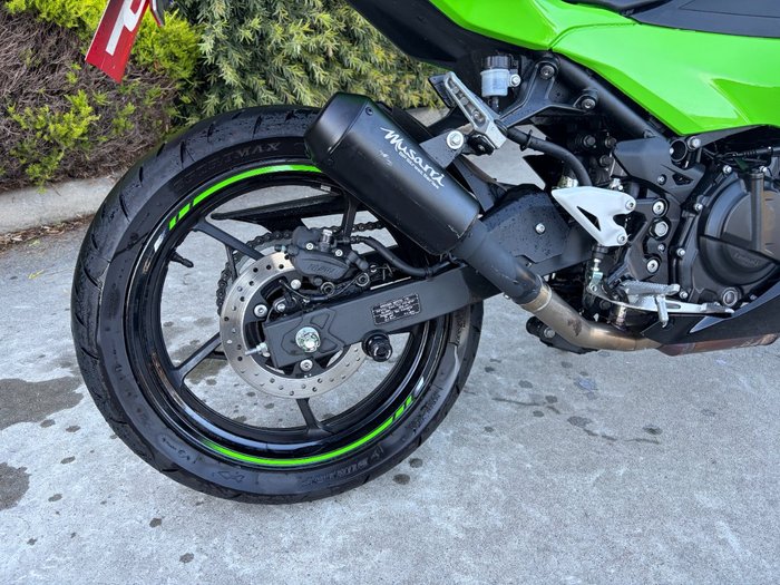 2025 Kawasaki NINJA 500 SE (LAMS) Green