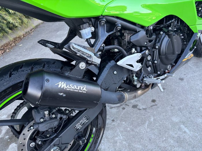 2025 Kawasaki NINJA 500 SE (LAMS) Green