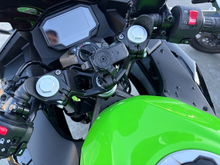 2025 Kawasaki NINJA 500 SE (LAMS) Green