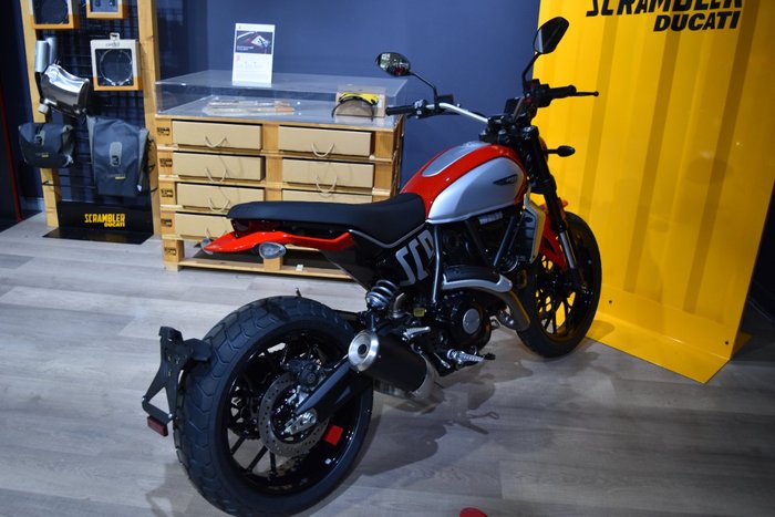 2025 Ducati SCRAMBLER ICON Red