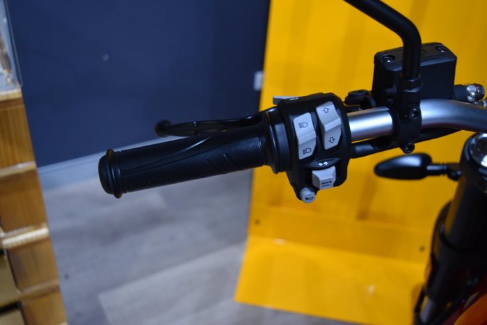 2025 Ducati SCRAMBLER ICON Red