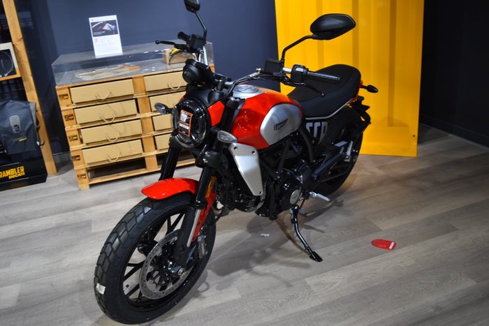 2025 Ducati SCRAMBLER ICON Red