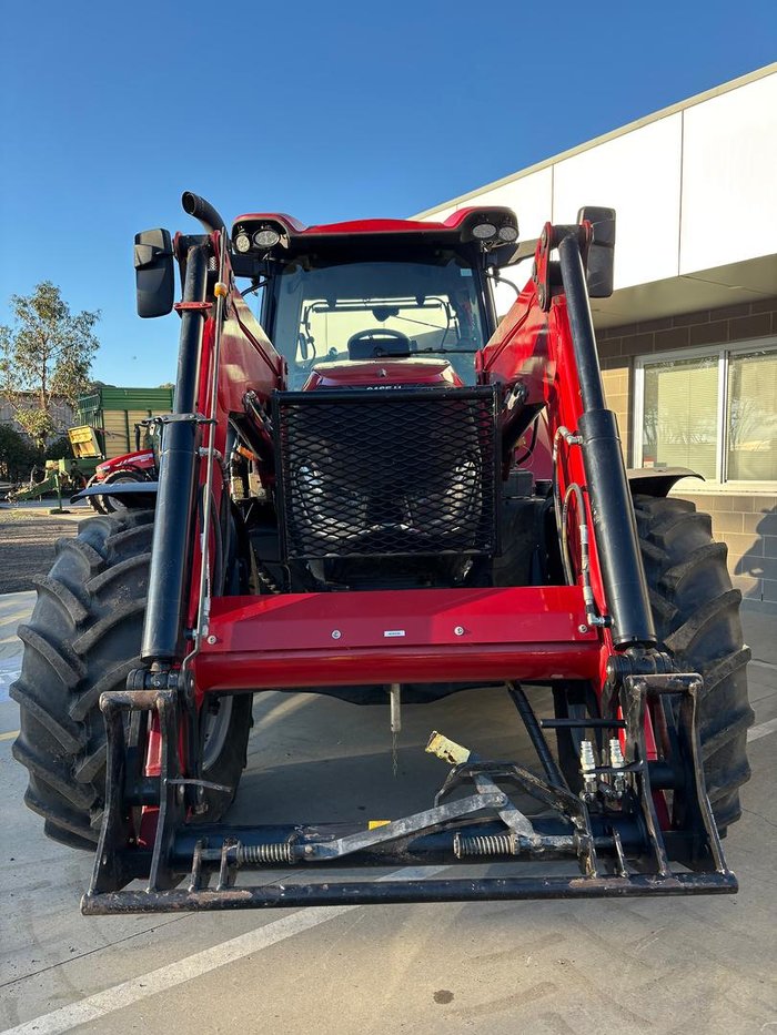 0 CASE IH 150 Maximum Cab Cvt Tractor & Loader - Hours 966 Red