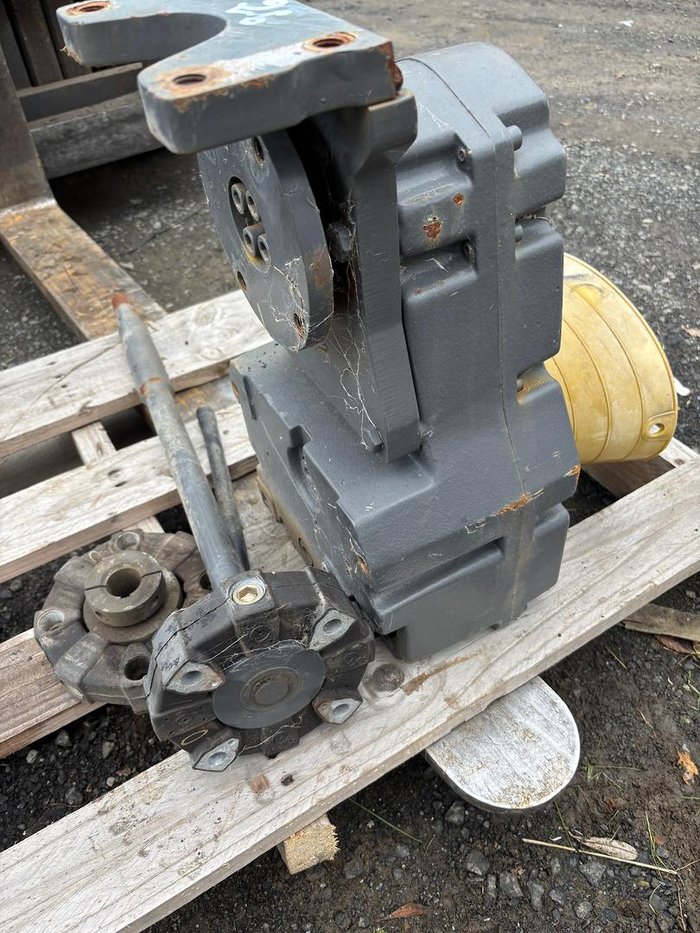 0 Massey Ferguson Front Pto Box 1000 Speed For Mf8737