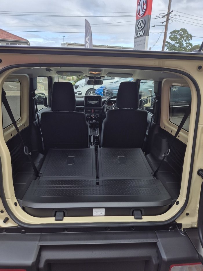 2025 Suzuki Jimny GLX