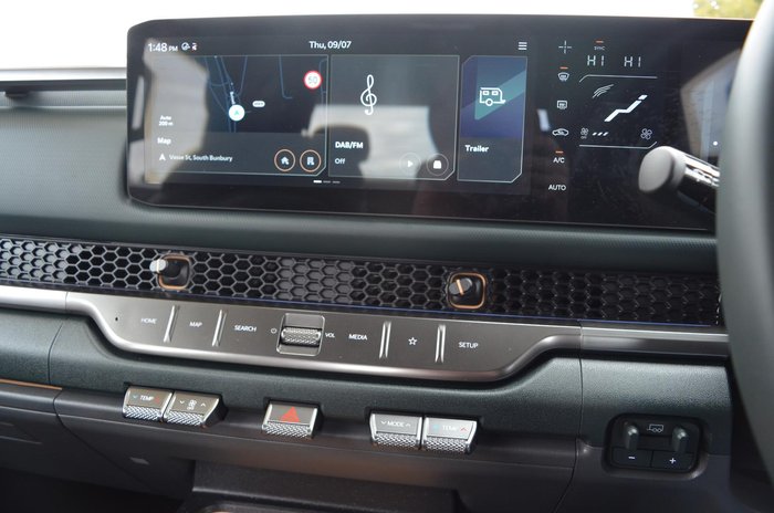 2025 Kia Tasman SX+