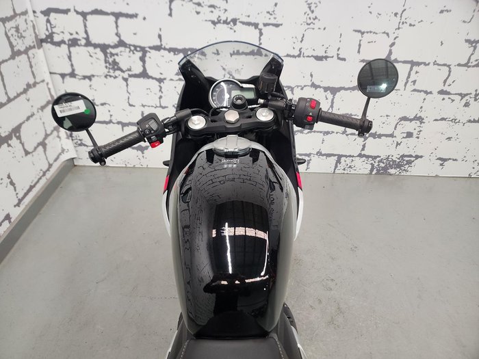 2026 Triumph Thruxton 400 Thruxton Black