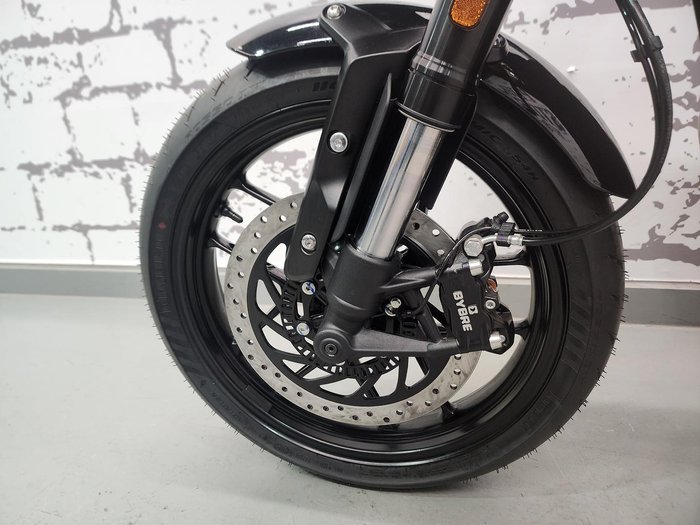 2026 Triumph Thruxton 400 Thruxton Black