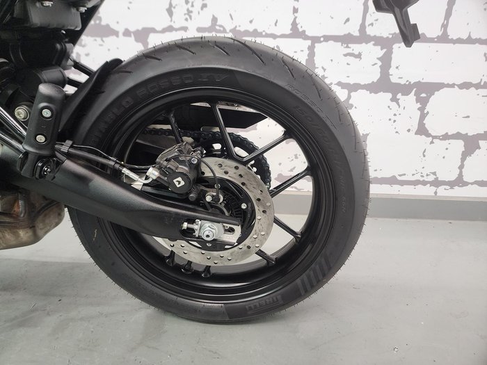 2026 Triumph Thruxton 400 Thruxton Black