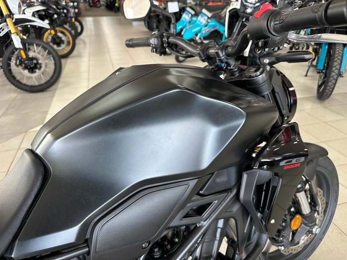 2024 Honda CB300R (CB300RA)