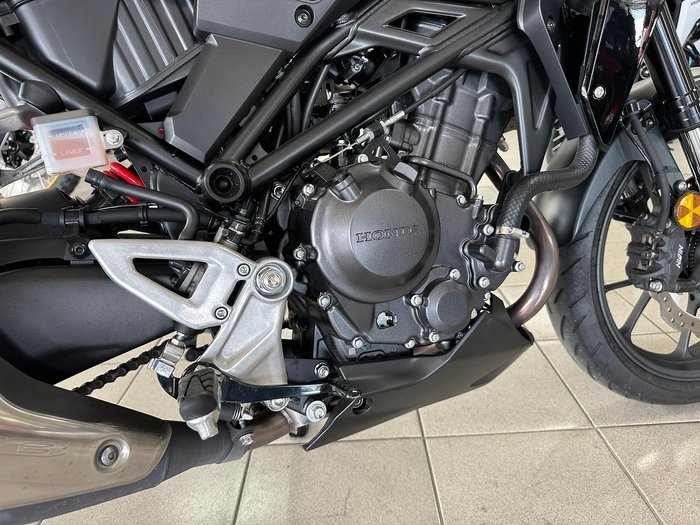 2024 Honda CB300R (CB300RA)
