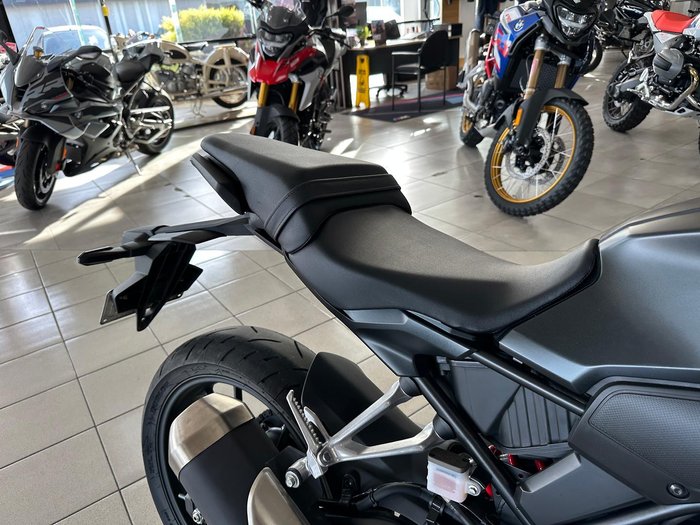 2024 Honda CB300R (CB300RA)
