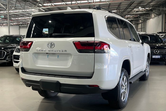 2026 Toyota Landcruiser VX