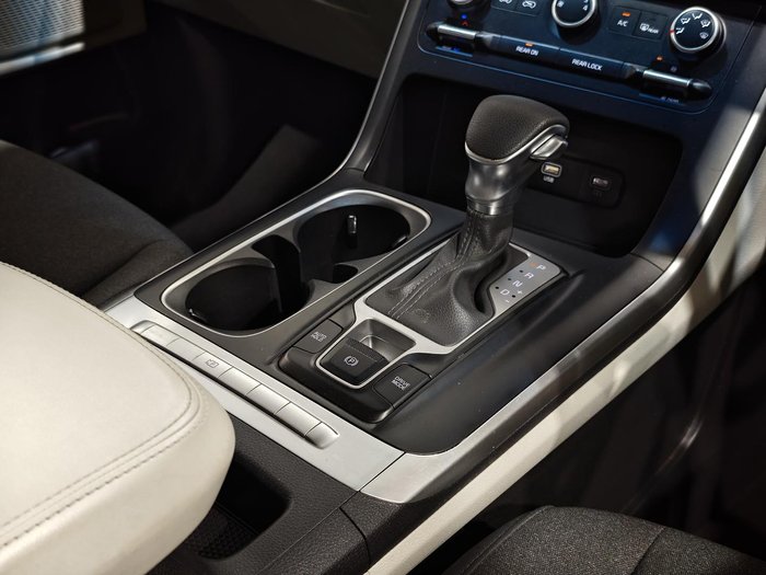 2023 Kia Carnival S