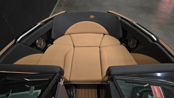 2019 MasterCraft XT22