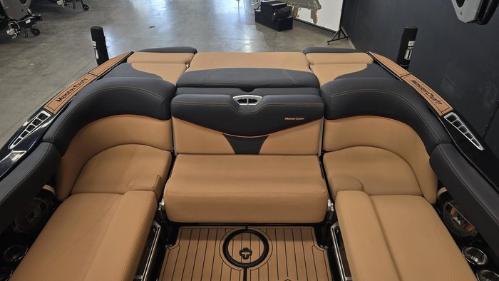 2019 MasterCraft XT22