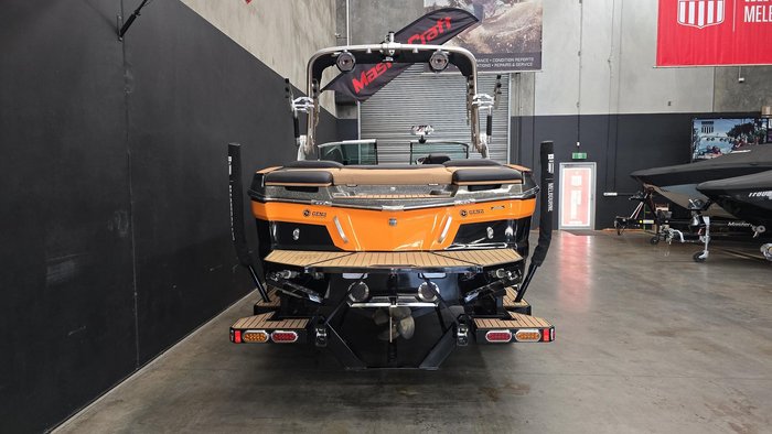 2019 MasterCraft XT22