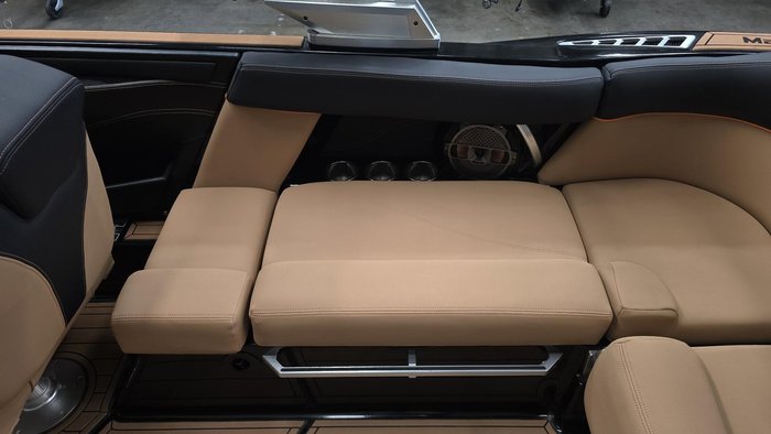 2019 MasterCraft XT22