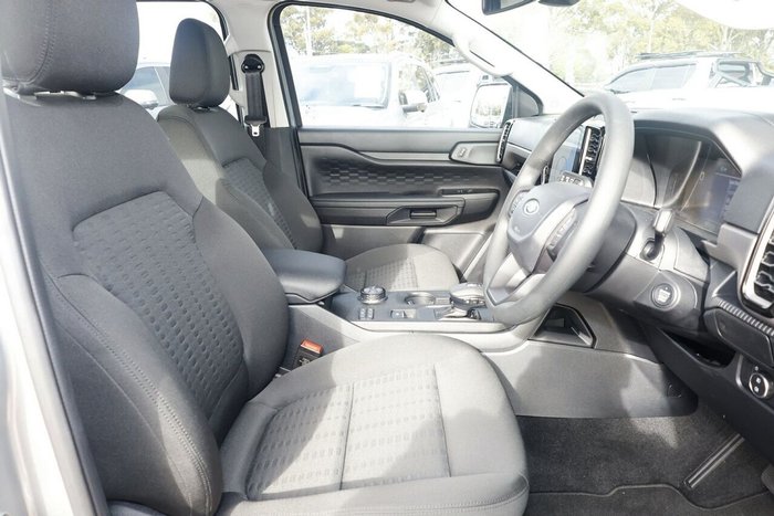 2025 Ford Everest Ambiente