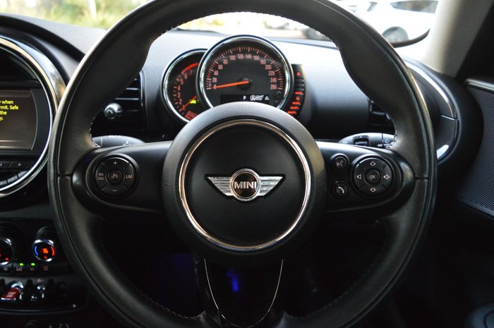 2015 MINI Clubman Cooper