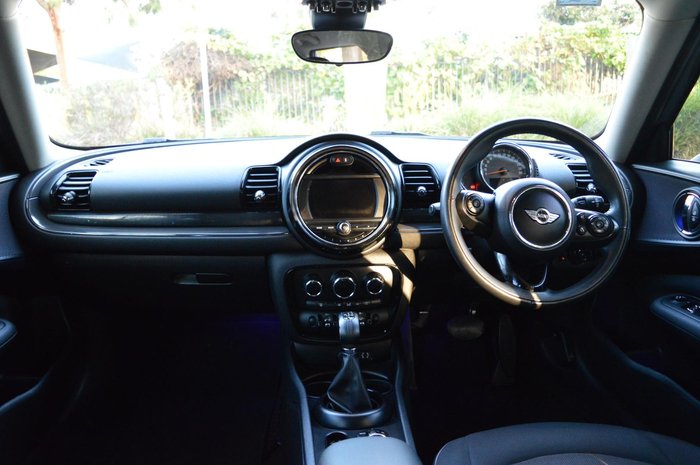 2015 MINI Clubman Cooper