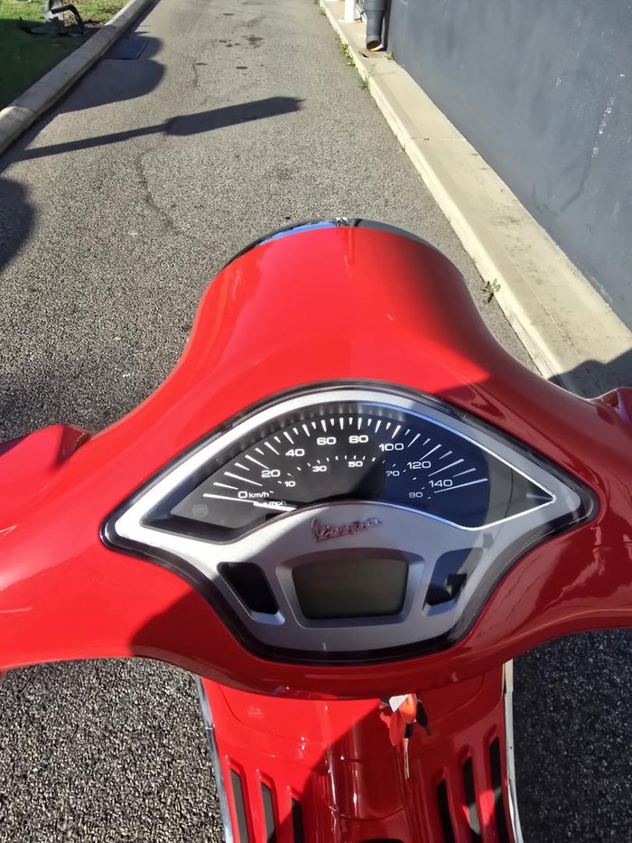 2021 Vespa Primavera 150 Red Primavera Red