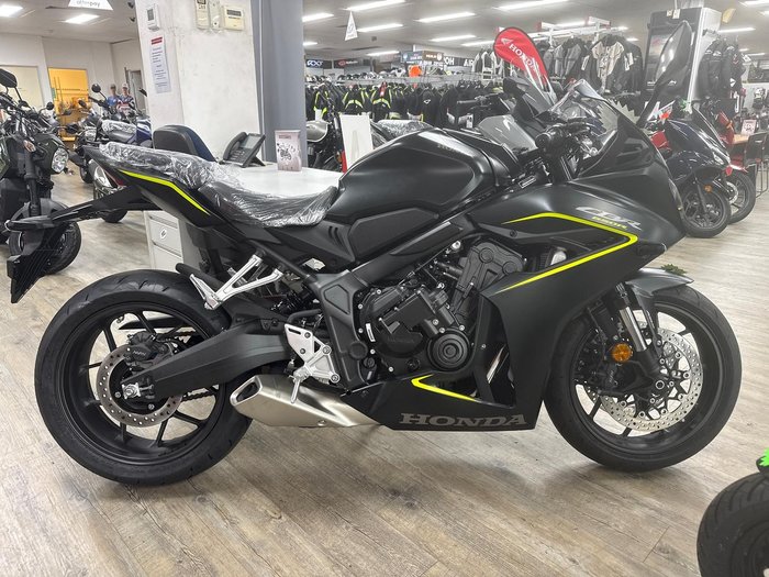 2026 Honda CBR650R E-Clutch