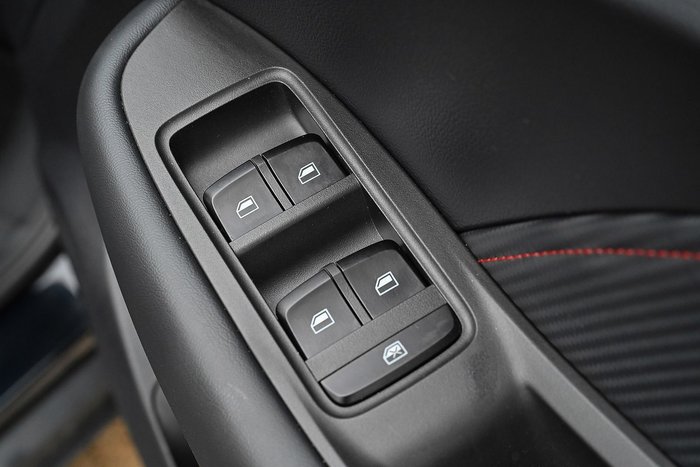 2021 MG ZST Excite