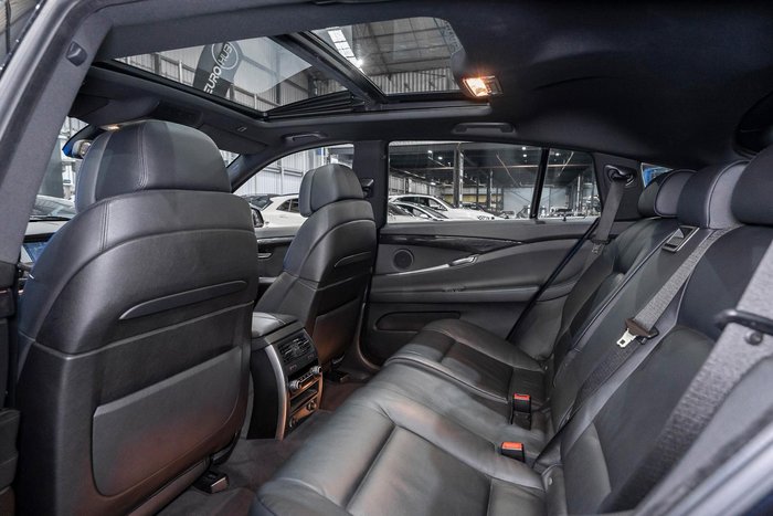 2012 BMW 5 Series 530d