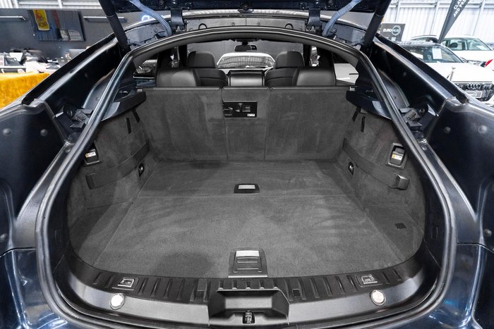 2012 BMW 5 Series 530d