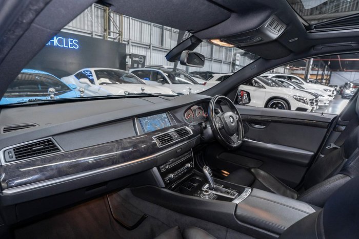 2012 BMW 5 Series 530d