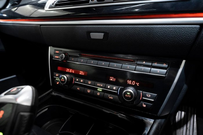 2012 BMW 5 Series 530d