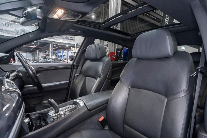 2012 BMW 5 Series 530d