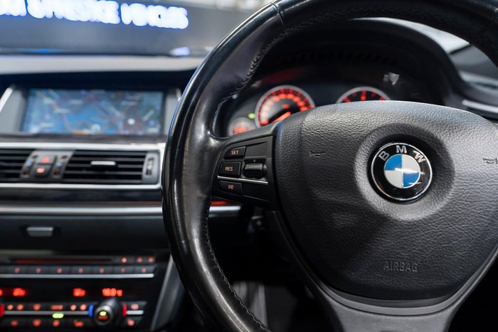 2012 BMW 5 Series 530d