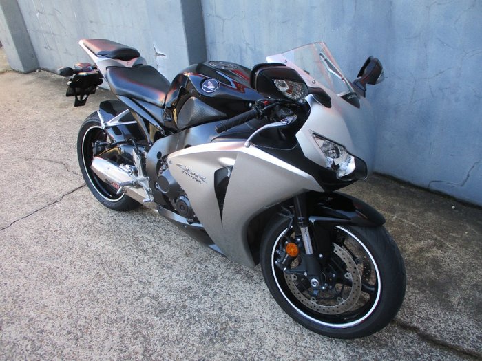 2008 Honda CBR1000RR (FIREBLADE) SILVER