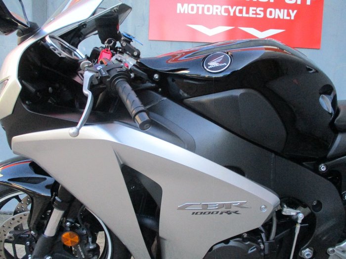 2008 Honda CBR1000RR (FIREBLADE) SILVER